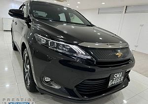 Toyota Harrier 2.0 Sunroof 2016 Brown Rear Entertainment